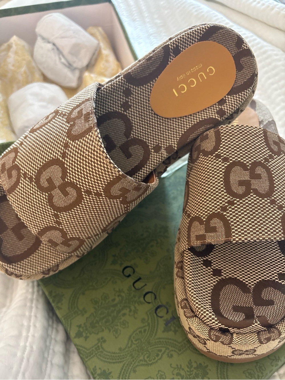 50% off!! Gucci Brown Beige GG Canvas Platform Slides Size 39 - Picture 3 of 8